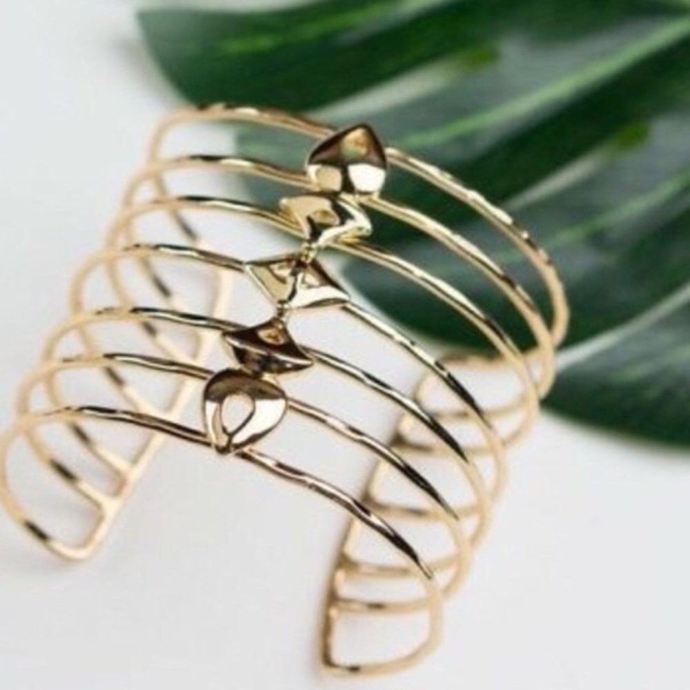 Stella & Dot | Exotic Gold Fishbone Cage Power Cuff Bracelet - Picture 10 of 12